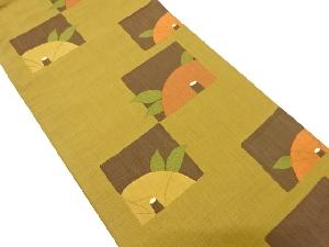 色紙に椿模様織り出し　袋帯